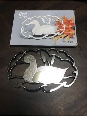 Vintage Silverplate p Duck Trivet